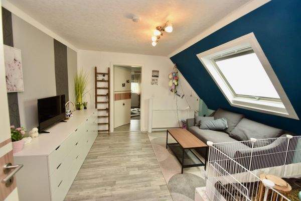 DG - Büro/Ankleide zu Kinderzimmer 2