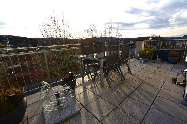 großer Südbalkon.JPG