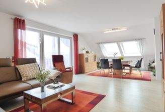 Wohnzimmer/Esszimmer