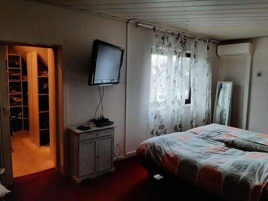 Neubau_Elternschlafzimmer_mit_