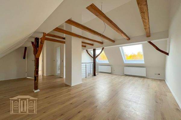 großer Studioraum DG