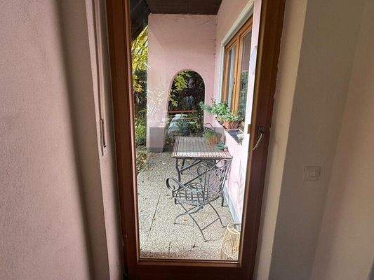 Terrasse vom Wohnzimmer EG Südseite