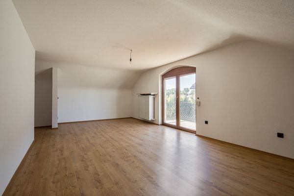 26 m² Schlafzimmer mit Austritt auf den Balkon 