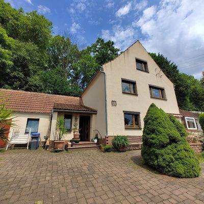 Einfamilienhaus mit Garten