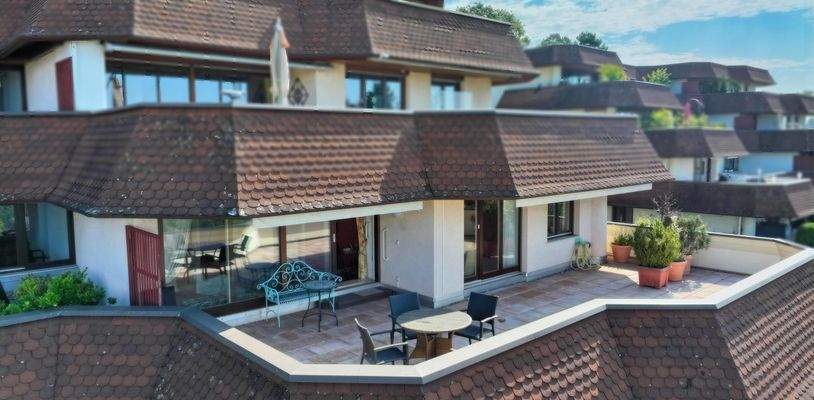 Sicht auf die große Dachterrasse