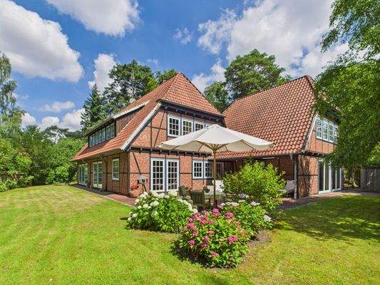 Hausansicht vom Garten