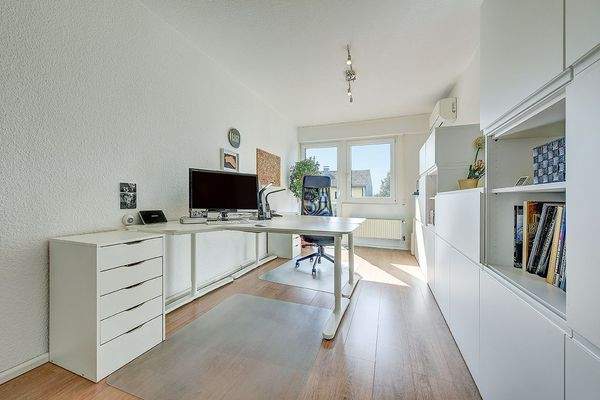 Arbeits- / Kinder- oder Gästezimmer im Obergeschoss (Kind 2)