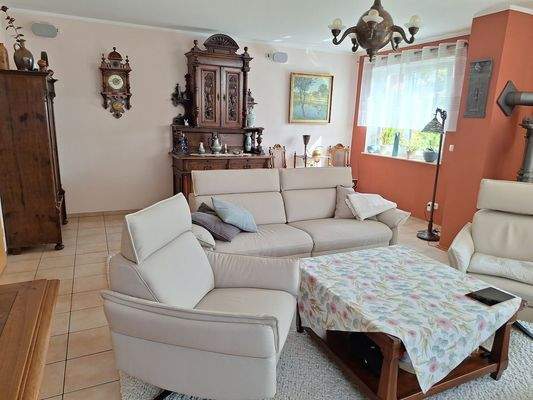 Haus links - Wohnen EG