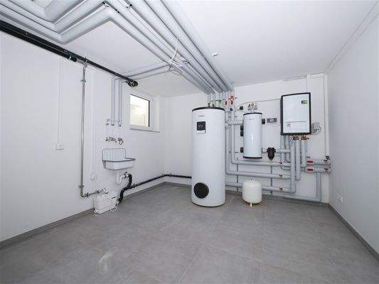 Haustechnik und Waschen-Trocknen