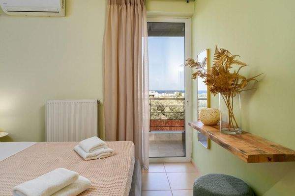 Kreta, Pigianos Kampos: Stilvolle Villa mit beheiztem Pool und Gästestudio in der Nähe von Rethymno zu verkaufen