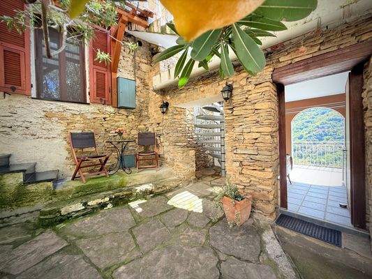 AL990_05 TERRA ITALIA IMMOBILIEN_REAL ESTATE_TESTI