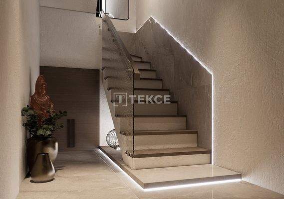 Apartments in a Complex 450 Meters from the Sea in Alanya Center