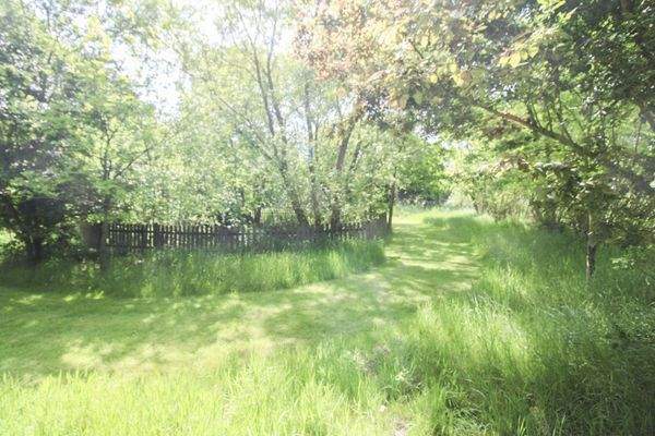 weitläufiges Grundstück