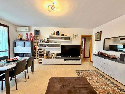 WhatsApp Image 2025-12-15 at 13.35.20 (1).jpeg