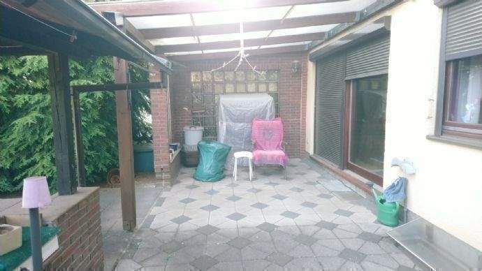 überdachte Terrasse