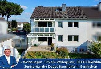 Rückansicht mit Terrasse u. Balkon