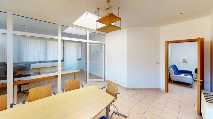 Meran-Merano-Büro-ufficio-vermieten-affitto