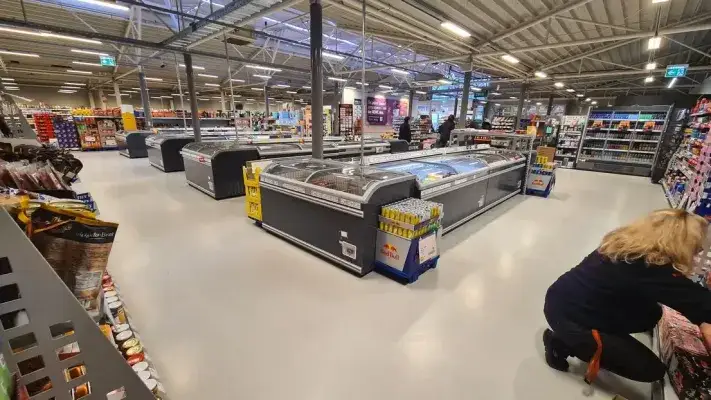 Verkaufsfläche 13.webp