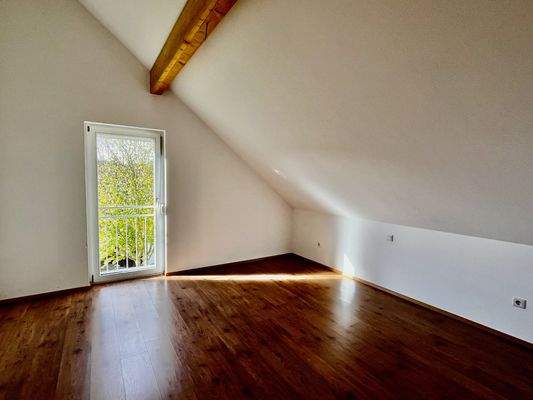 Zimmer 3 / im Dachgeschoss
