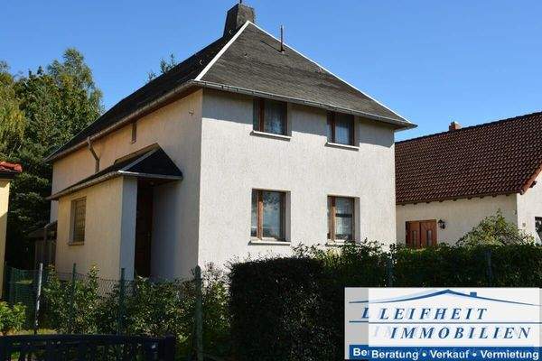 Vorder- und Seitenansicht