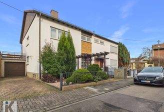 Geräumige Doppelhaushälfte