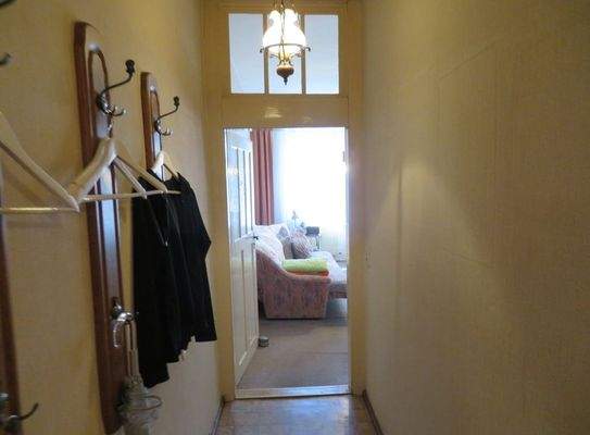 24-Obergeschoss-Flur+Blick Wohnen.JPG