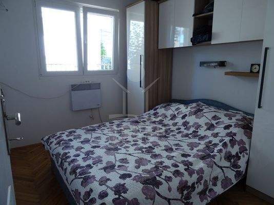 Komplett möbliertes Zuhause auf zwei Etagen