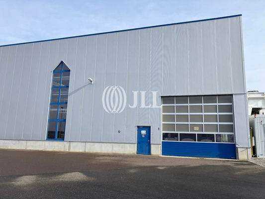 Hallenteil 2 - ebenerdiges Zuf