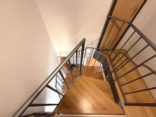 1116 O - Studiotreppe