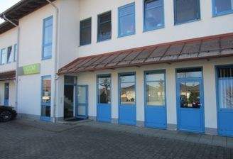 Eingang Gewerbefläche Souterrain