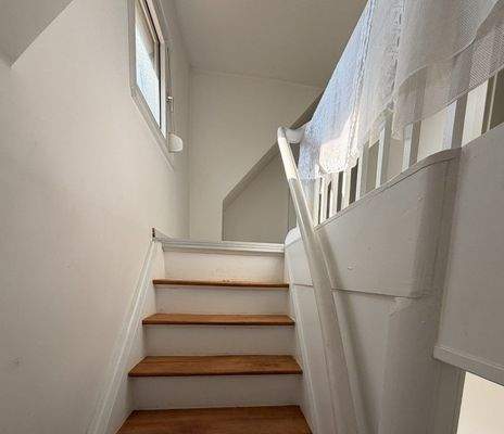 Treppenaufgang OG zum DG Ansicht 2