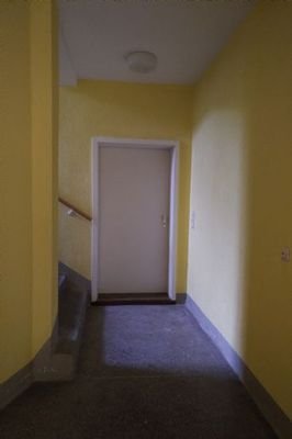 WE 1, Die Wohnungstür