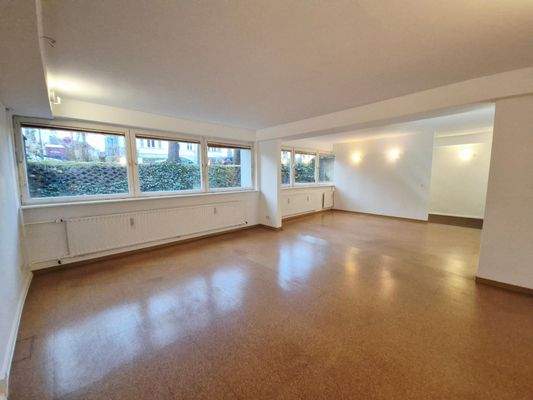 Lichtdurchfluteter Raum