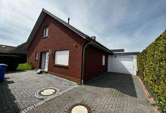 Aussenbereich Einfahrt