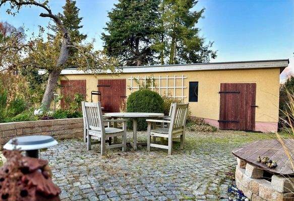 gemütliche Sitzecke und Nebengelass