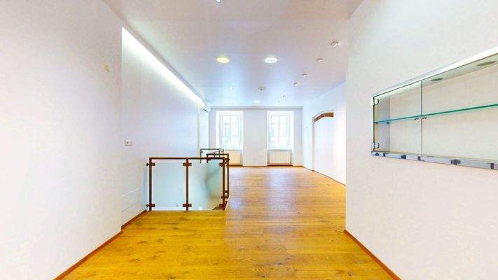 Gewerbefläche/Treppenaufgang