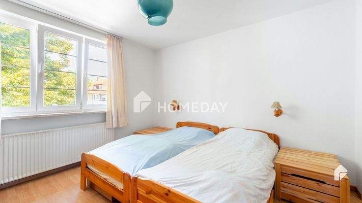 1. OG Schlafzimmer 1