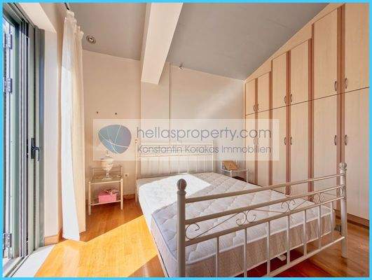 f75f95b26b26422f8d7a6939c9de35fe-original