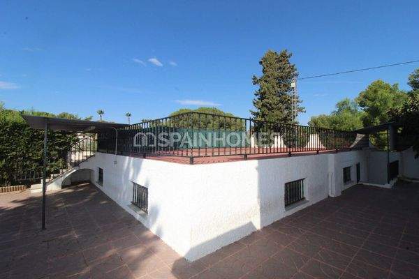 Spanish Style House with Pool in Elche Alicante