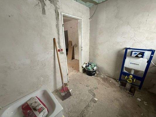 Sanierung begonnen- Badezimmer