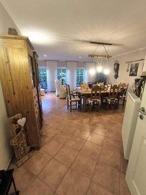 Wohnzimmer mit Essecke