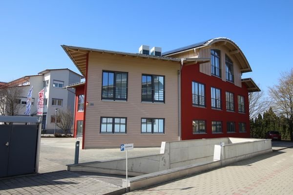Außenansicht/ Zufahrt TG