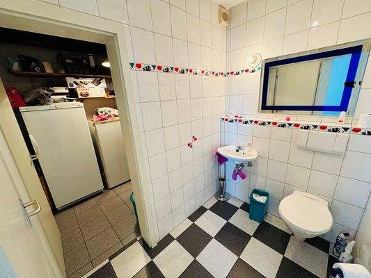 EG_Gäste-WC und Abstell