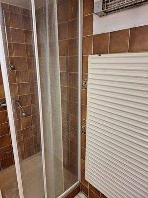 Keller Bad Dusche