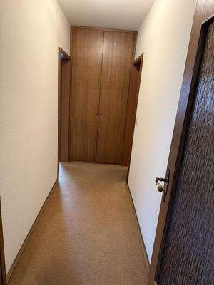 Flur mit Einbauschrank