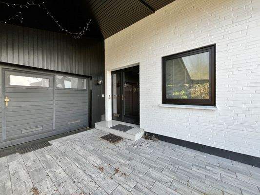 überdachter Hauseingang