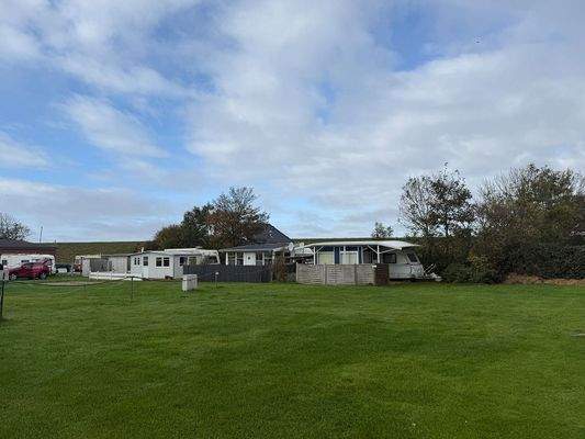 Abstellflächen für Camper, ...