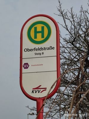 Straßenbahn etwa 3 Minuten entfernt