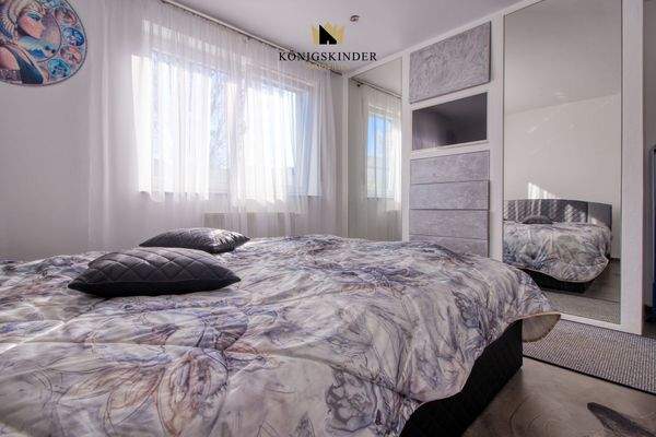 großes Schlafzimmer