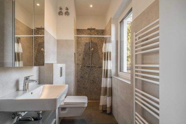 Einliegerwohnung Bad